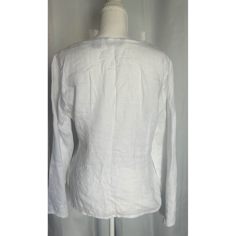 Eddie Bauer White Linen Embroidered Eyelet Long Sleeve V neck. - Picture 2 of 6